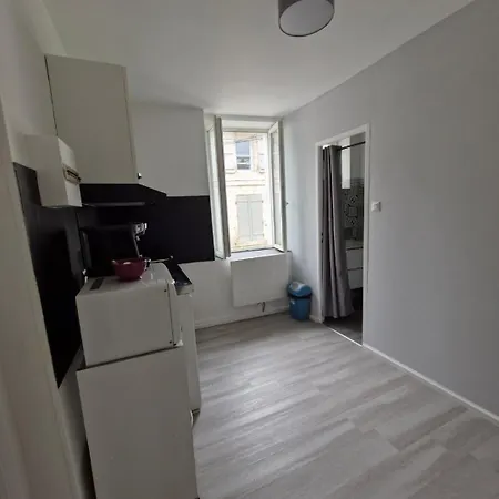 La Famille Apartment Angouleme Exterior photo