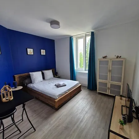 La Famille Apartment Angouleme Exterior photo